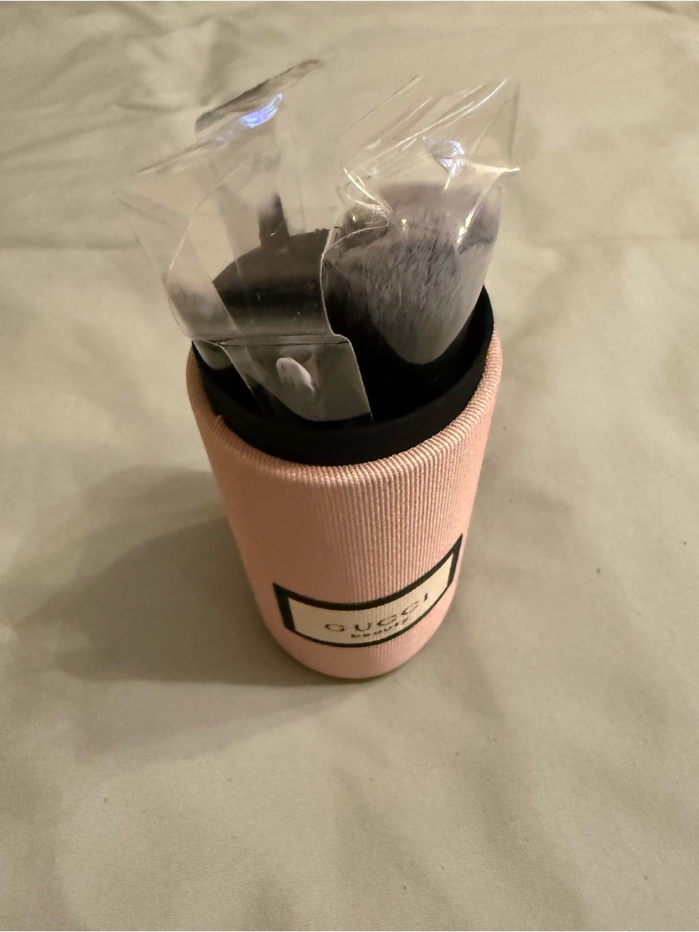 Gucci Pink Brush Case & makeup brushes - Picture 3 of 7
